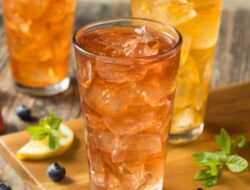 Waspada, Terlalu Sering Minum Es Teh Bisa Picu Masalah Kesehatan