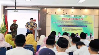 Wako Pariaman Yota Balad menghadiri Pelantikan.