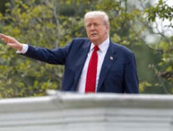 Trump Ancam Hentikan Pasokan Suku Cadang Boeing ke China