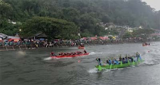 Tim Redist Merah Juara Lomba Selaju Sampan
