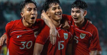 Timnas Indonesia U-17 berpeluang juara Piala Kemerdekaan 2025 setelah menang 2-0 atas Uzbekistan U-17.