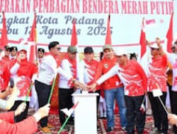 Wawako Padang Ajak Warga Kibarkan Merah Putih Sepanjang Bulan Kemerdekaan