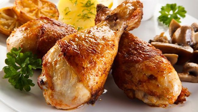 Ayam merupakan salah satu sumber protein yang baik buat tubuh. Apa yang terjadi jika makan daging ayam setiap hari?
