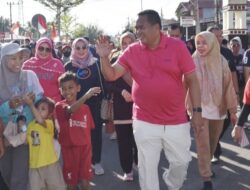 Ribuan Warga Serbu Jalan Sehat HUT RI Kota Pariaman Bertabur Hadiah Fantastis