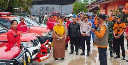 Pemerintah Kabupaten Kotawaringin Timur (Kotim), Kalimantan Tengah, menggelar apel siaga dan gladi kesiapsiagaan sebagai langkah konkret menghadapi potensi bencana kebakaran hutan dan lahan (karhutla), Senin 4 Agustus 2025.