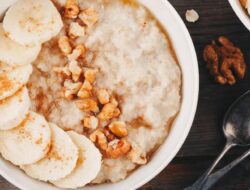 7 Makanan Alami Pereda Asam Lambung