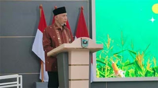 Gubernur Mahyeldi beri sambutan di acara AGRO Youth Talks.