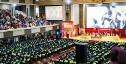 UNP Wisuda 3.673 Lulusan pada Periode September 2025