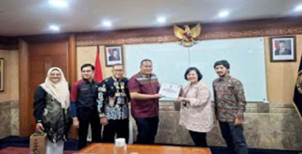 Wako Pariaman Yota Balad berkunjung ke Kementerian Pariwisata.