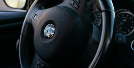 Qualcomm-BMW Rilis Teknologi Kemudi Bebas Genggam di iX3