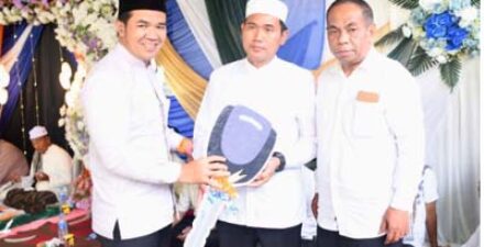 Dinas Kesehatan menyerahkan 1 (satu) unit mobil ambulans untuk Puskesmas Bahaur Hilir