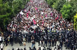 Demo rusuh guncang Nepal, tewaskan 19 orang.