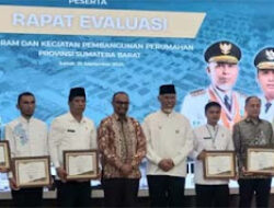 Padang Raih Penghargaan KemenPKP, Terbanyak Bebaskan Retribusi PBG di Sumbar