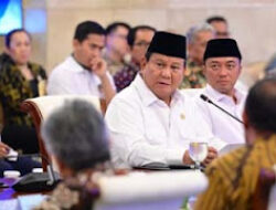 Layar Pintar Jadi Solusi Kekurangan Guru di Daerah