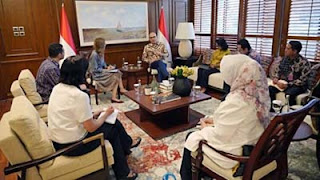 Pertemuan Kemlu RI diwakili Wamenlu Armanatha Nasir