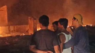 Kebakaran kios oleh-oleh khas Priangan di Purwakarta hanguskan puluhan kios