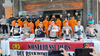 Kapolda Bali Irjen Pol Daniel Adityajaya mengumumkan hasil penyidikan terkait kericuhan
