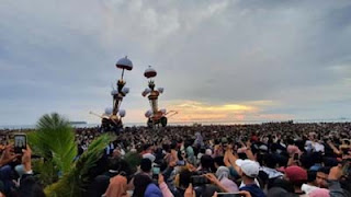 Ribuan wisatawan menyaksikan Tabuik Pasa