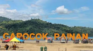 Pantai Carocok