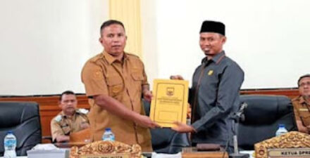Wawako Pariaman Mulyadi menyampaikan Nota Penjelasan