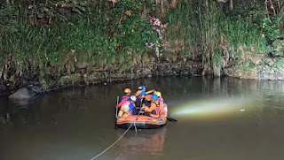 Dua pelajar FI (14) dan RA (14) tewas tenggelam dan ditemukan dalam kondisi berpelukan