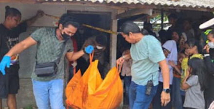 Jenazah Abeng Ditemukan Membusuk di Padang Utara