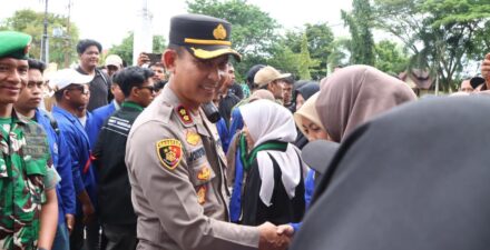 Kapolres Aceh Singkil Apresiasi Massa Mahasiswa Aksi di DPRK Damai dan Aman