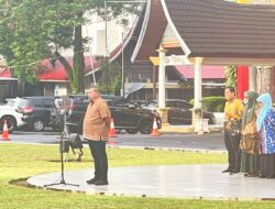 Pimpin Apel Pagi Sekdaprov Sumbar : Asisten Admun Medi Iswandi Ingatkan ASN Terus Berbenah Diri dan Memilki Pribadi Lebih Baik.