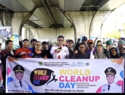 Ratusan ASN & Warga Padang Pariaman Geruduk Flyover BIM, Angkat Gunungan Sampah di World Cleanup Day 2025