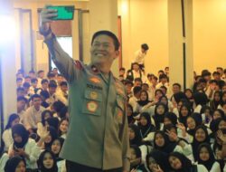 Wakapolda Sumbar Brigjen Pol Solihin Sampaikan Kuliah Umum di PKKMD Universitas Bung Hatta