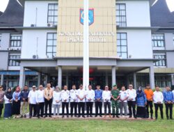 Puncak HUT ke 80 PMI Kota Payakumbuh, Lakukan Aksi Membersihkan Puing Kebakaran Pasar Payakumbuh