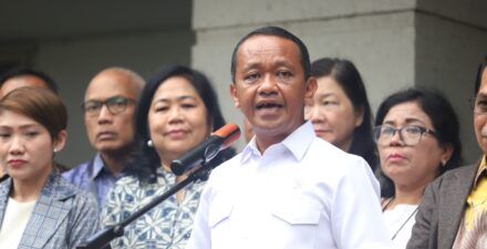 Bahlil, Penggunaan Etanol dalam BBM Sudah Jadi Tren Global untuk Kurangi Emisi