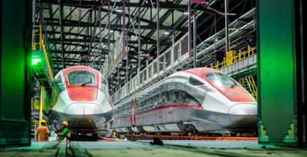 Kemenkeu menjamin bahwa proyek Kereta Cepat Jakarta–Bandung (KCJB) tidak menimbulkan utang bagi pemerintah pusat.