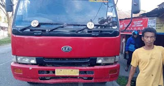 Truk Muatan Pasir Ditabrak Motor, Polisi Selidiki Kronologi.