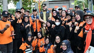 Wali Kota Padang, Fadly Amran foto bersama.