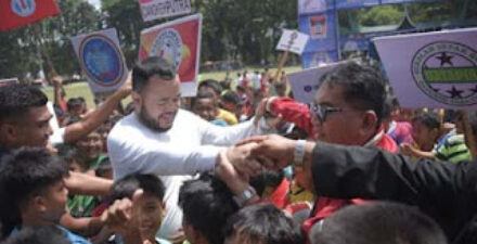 Wali Kota Padang Buka Ajang Pembinaan Bibit Muda Sepak Bola