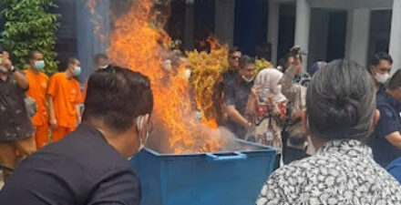 Pemusnahan BB Narkoba di Kantor BNNP Sumbar, Selasa (30/9/2025)