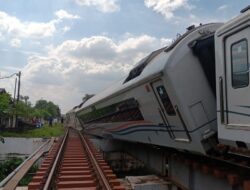 KA Purwojaya Anjlok di Bekasi, Sejumlah Perjalanan Kereta Jarak Jauh Terdampak