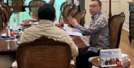 Presiden Prabowo Subianto bertemu Wakil Ketua DPR RI Sufmi Dasco Ahmad.