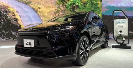 Harga Toyota bZ4X Rakitan Lokal Mulai Terungkap, Segini Besarannya.