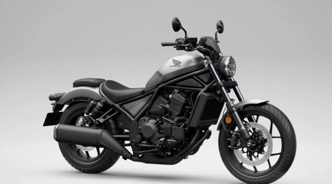 Penyegaran Honda Rebel CMX1100: Warna Baru dan Fitur Premium Tetap Dipertahankan.
