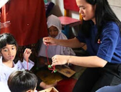 Apical dan PT PRC Rayakan RGE Founder’s Day 2025 dengan Aksi Sosial di Padang