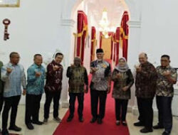 Gubernur Mahyeldi dan Menteri HAM Natalius Pigai Bahas Penguatan Nilai HAM di Sumbar