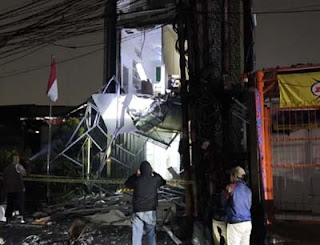 Ledakan Gedung Nucleus Viral