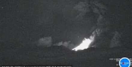 Gunung Lewotobi Laki-laki