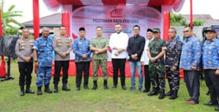 Peletakan batu pertama pembagunan Kopdes Merah Putih di Padang.
