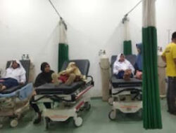 Makan MBG, Belasan Siswa di Padang Panjang Alami Mual dan Muntah