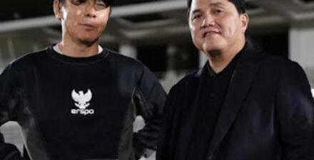 Erick Thohir (kanan) saat bersama Shin Tae-yong beberapa waktu lalu.