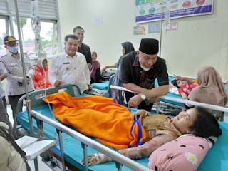 Mahyeldi Tinjau Anak Korban MBG di RSUD Lubuk Basung
