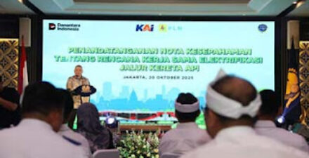 Kereta Api Berbasis Listrik, Dukungan Transportasi Ramah Lingkungan